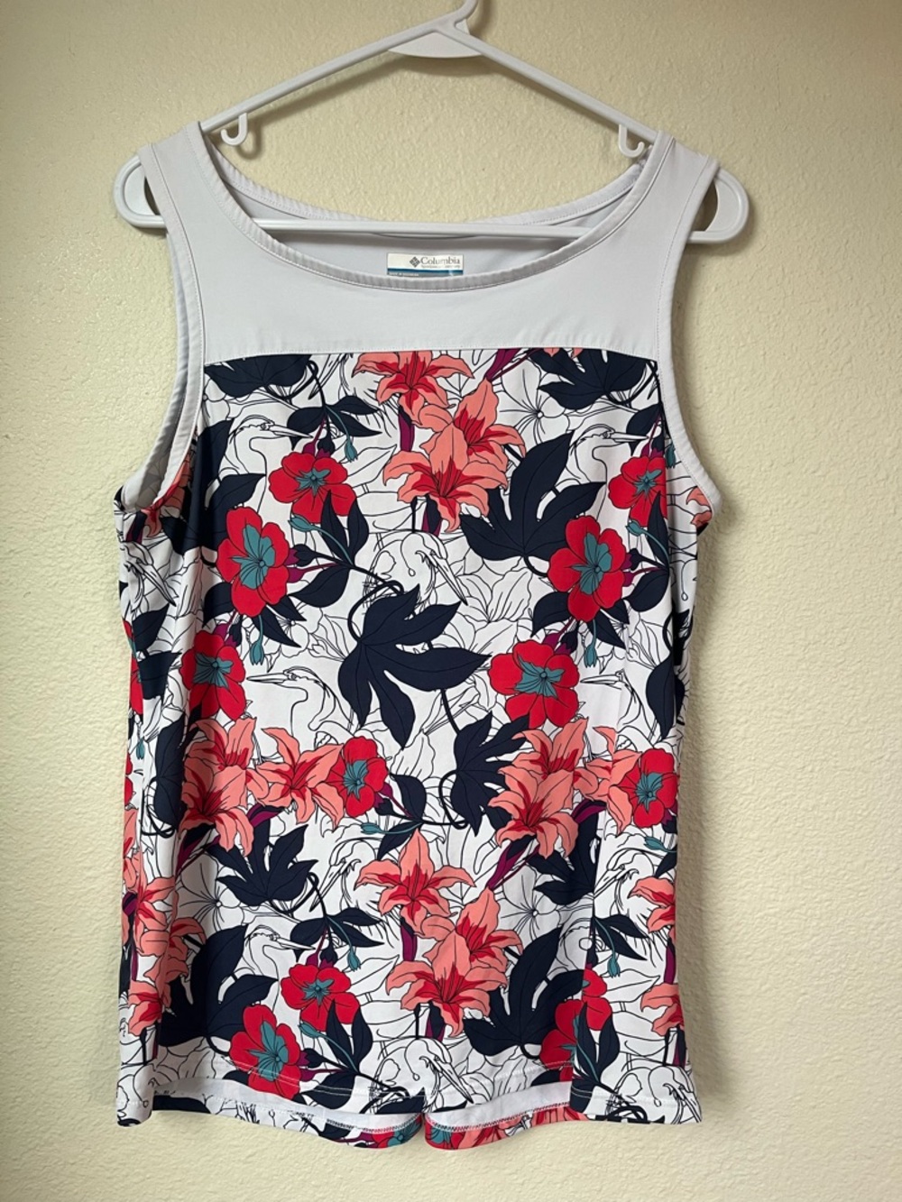 Columbia Floral Tank Top Small Open Back Summer Athleisure Lightweight